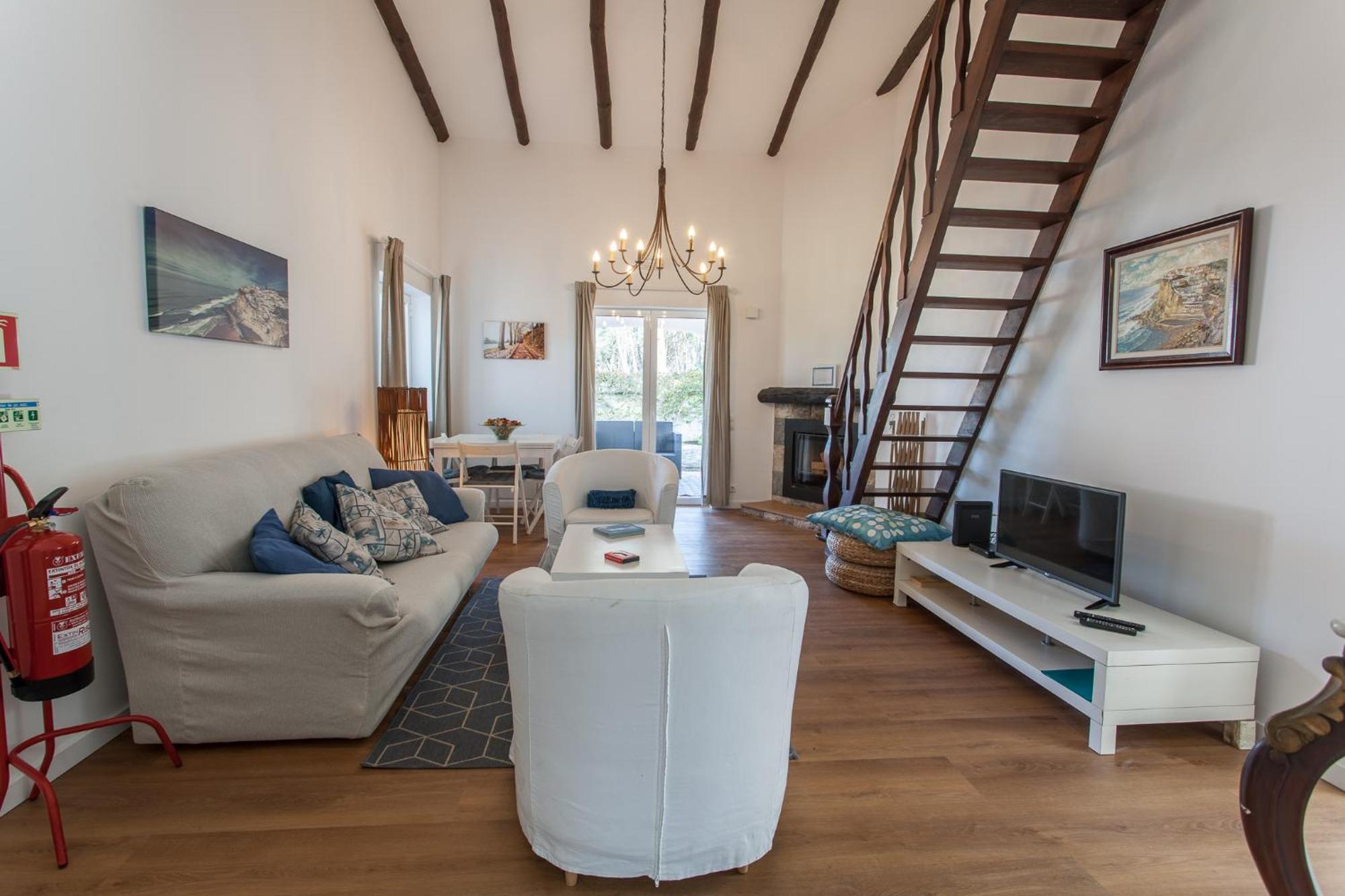 Ocean, Pines And Mountain - Renovated February 2025 - Ac Villa Colares Buitenkant foto